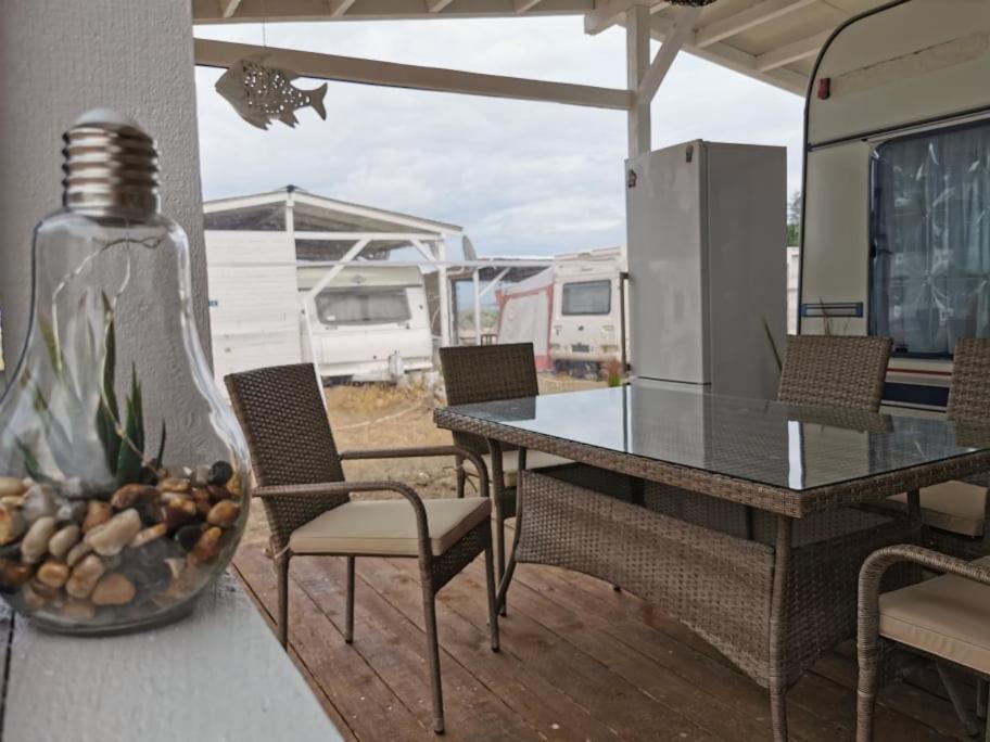 Sea Caravan On The Beach Kiten  Exterior photo